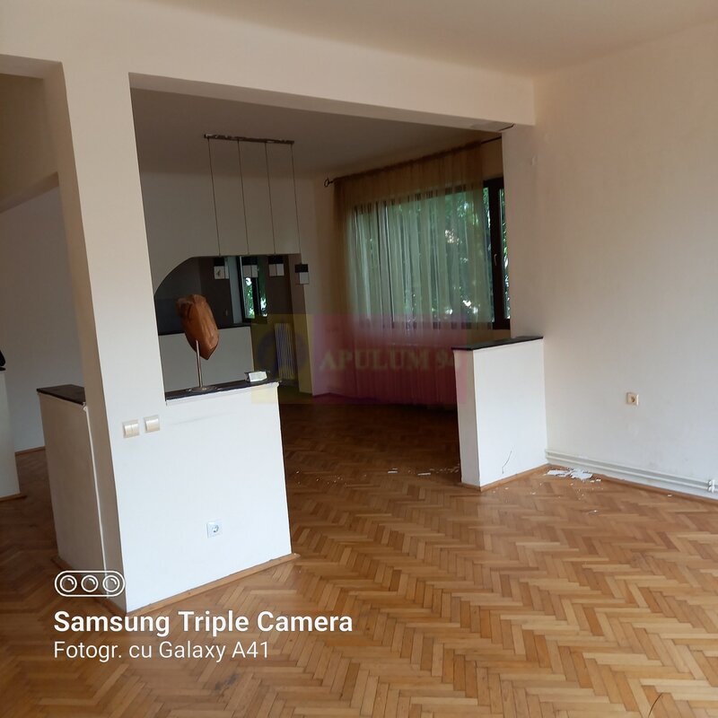 Apartament 5 camere Mitropolie